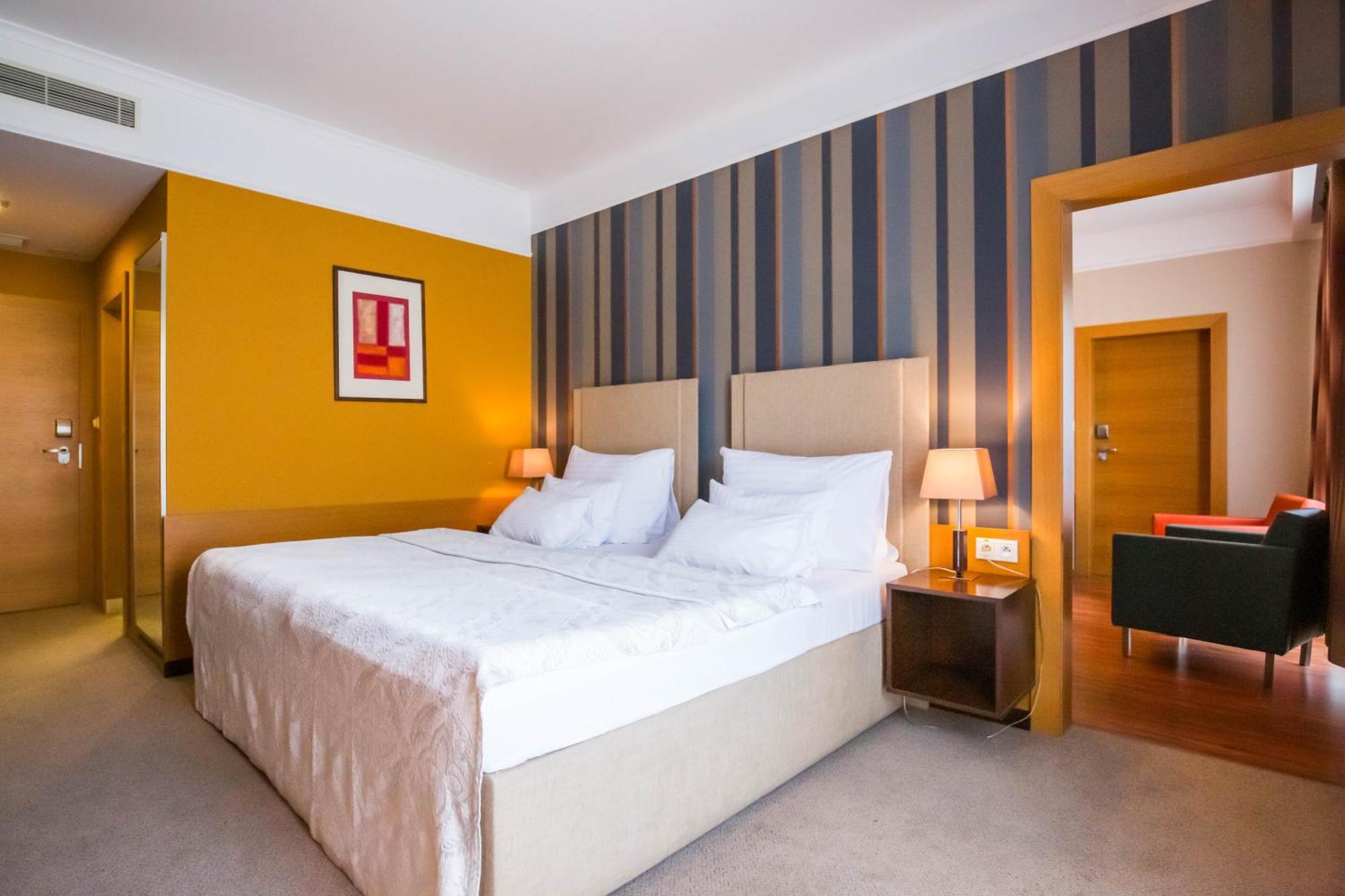Impiq Hotel Trnava Exterior photo